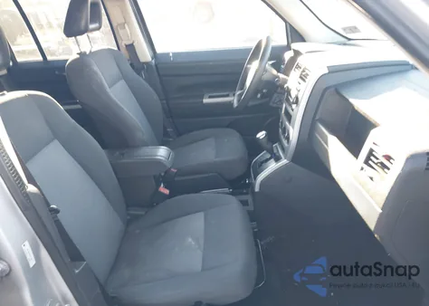 2008 Jeep Patriot Sport z USA, uszkodzony, nr VIN 1J8FT28WX8D777305